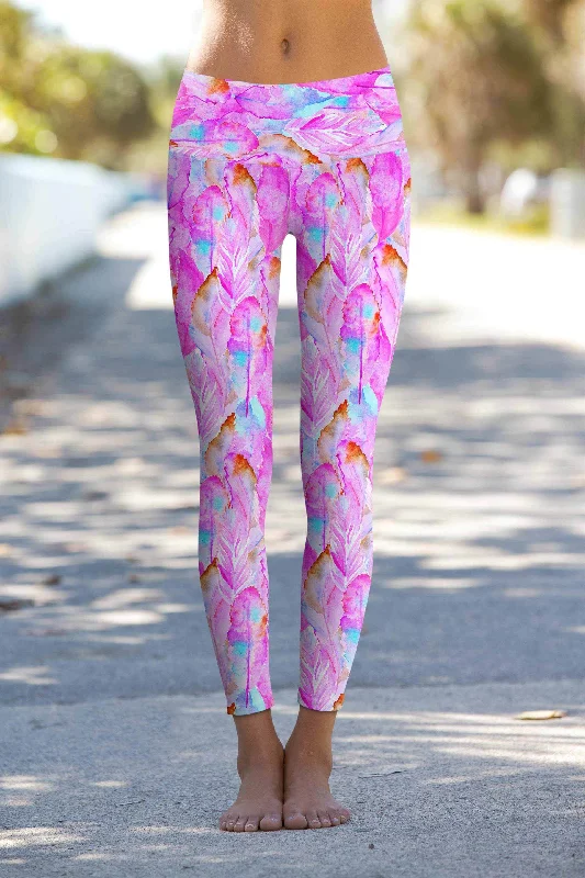The Yoga Wear Sale You’Ve Been Waiting For Impression Lucy Printed Performance Yoga Leggings - Women The Yoga Wear Sale You’Ve Been Waiting For Impression Lucy Printed Performance Yoga Leggings - Women