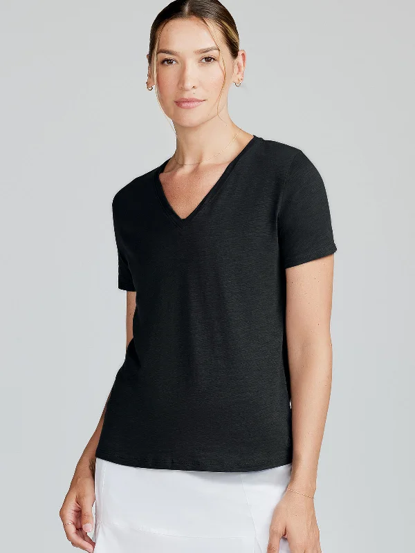 Shop High-Quality Yoga Apparel At Exclusive Discounts All Day V-Neck T-Shirt