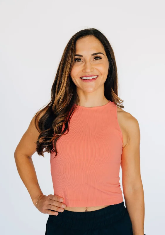 Limited-Stock Sale On Yoga Tops And Leggings Cropped Ribbed High Neck - Peach