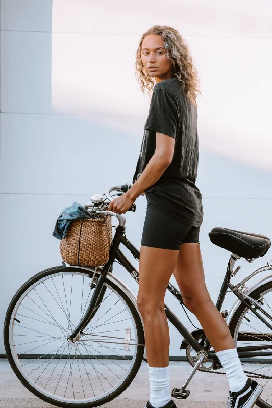 Elevate Your Practice With Affordable Yoga Wear ONZIE // HIGH RISE MINI BIKER SHORT - BLACK Elevate Your Practice With Affordable Yoga Wear ONZIE // HIGH RISE MINI BIKER SHORT - BLACK