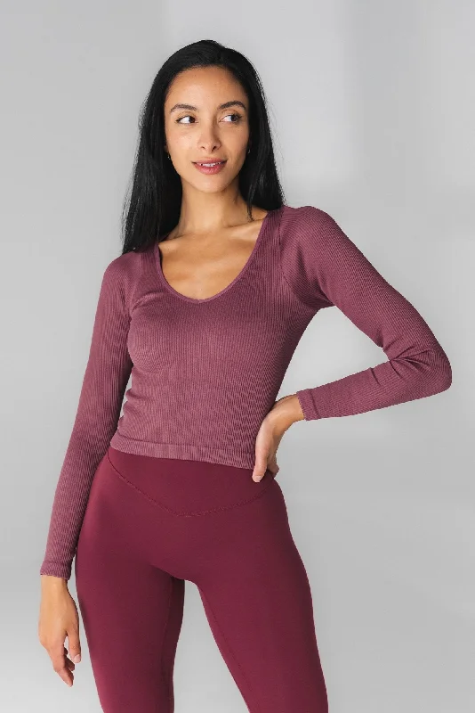 Premium Yoga Wear At Special Discounts Vitality Synergy® V Long Sleeve - Mauve