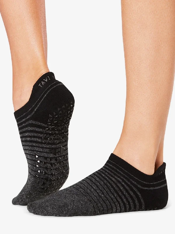 Essential Yoga Accessories Now At Special Discounts Tavi Noir Savvy Grip Socks - Basics
