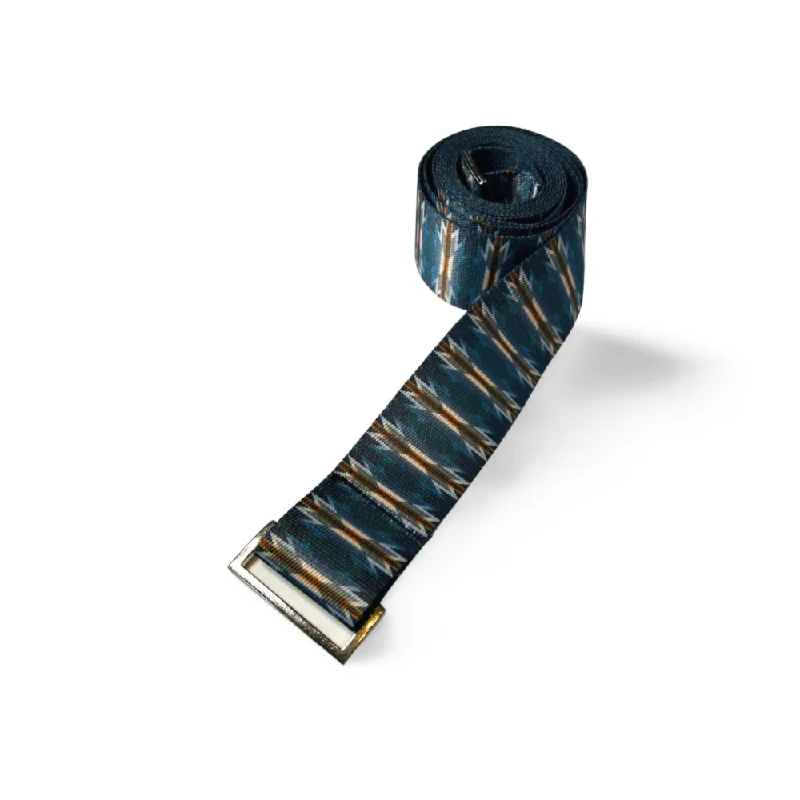Stretch In Comfort With Affordable Yoga Gear Yune Metal Buckle Yoga Strap Pendleton Wyeth Trail Oxford
