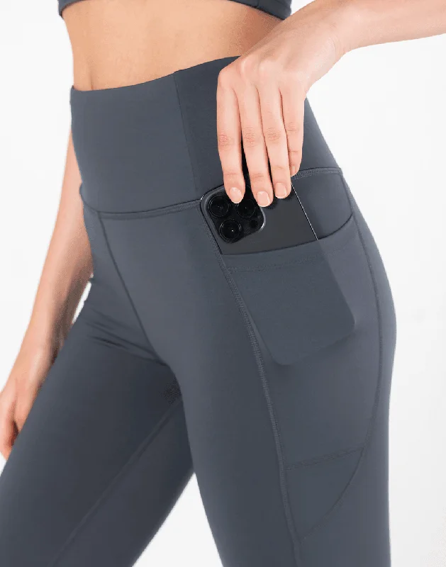 Affordable Activewear Designed For Movement Relentless Legging in Orbit